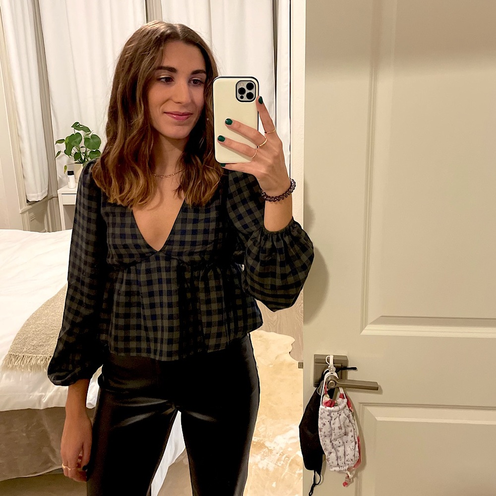 Meet your Posher, Natasha